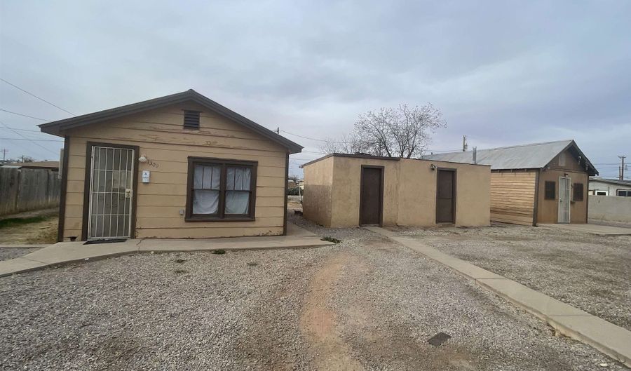 1309 Hawaii Ave, Alamogordo, NM 88310 - 5 Beds, 3 Bath