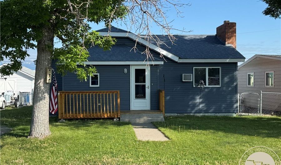 512 W 4th Ave, Big Timber, MT 59011 - 2 Beds, 1 Bath