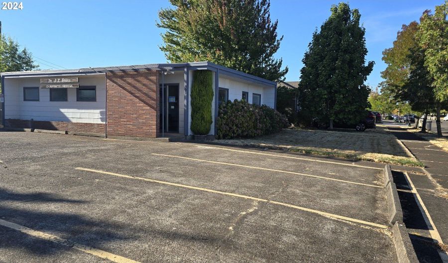 905 QUEEN Ave, Albany, OR 97321 - 0 Beds, 0 Bath