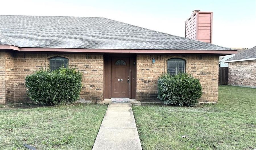 526 Post Oak Ln, Allen, TX 75002 - 2 Beds, 2 Bath