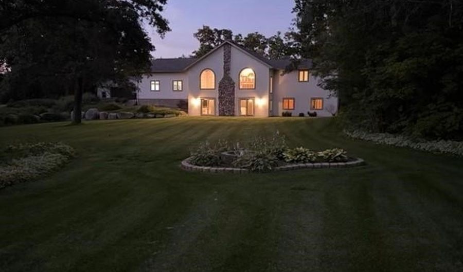 9605 SUMAC Cir, Amherst, WI 54406 - 4 Beds, 3 Bath
