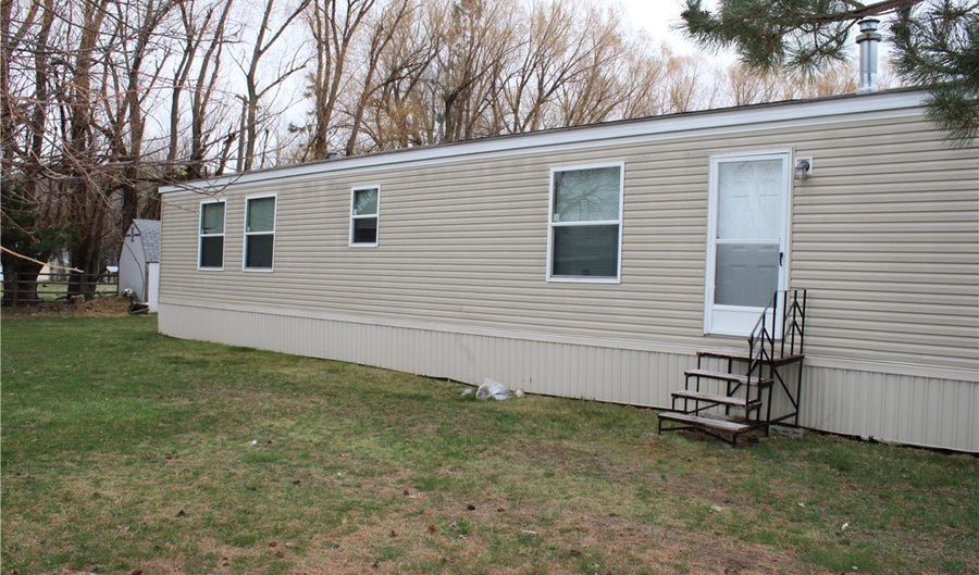 59 Abattoir Rd, Absarokee, MT 59001 - 3 Beds, 2 Bath