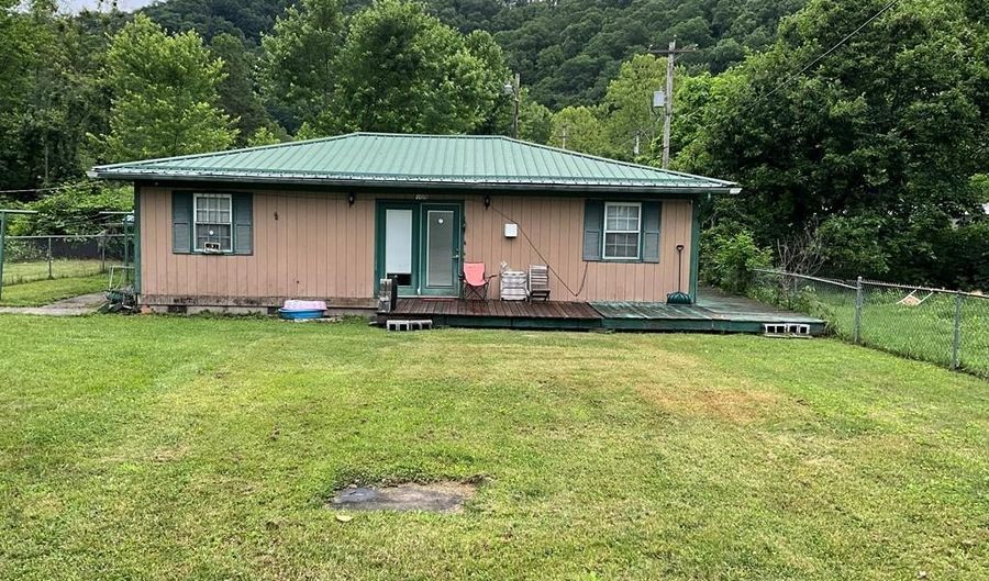 109 Cortez Ln, Amigo, WV 25811 - 3 Beds, 2 Bath
