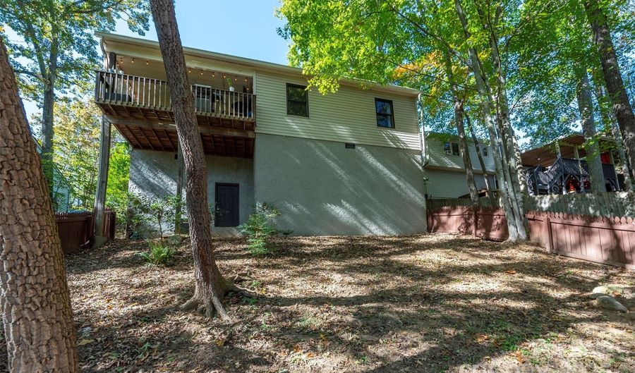 32 Foxberry Dr, Arden, NC 28704 - 3 Beds, 2 Bath