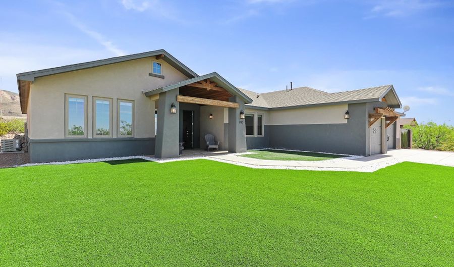 1515 Las Lomas Ct, Alamogordo, NM 88310 - 5 Beds, 4 Bath