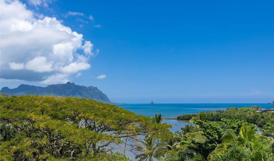 47-505 Lulani St, Kaneohe, HI 96744 - 4 Beds, 4 Bath
