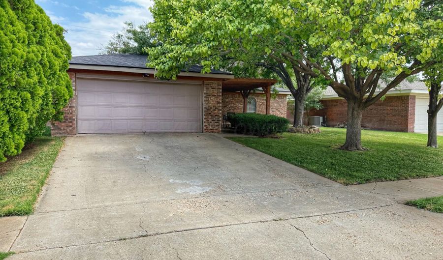 5707 S MILAM St, Amarillo, TX 79110 - 3 Beds, 2 Bath