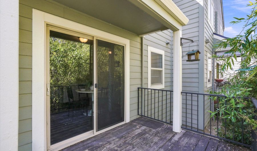150 Crocker St, Ashland, OR 97520 - 3 Beds, 3 Bath