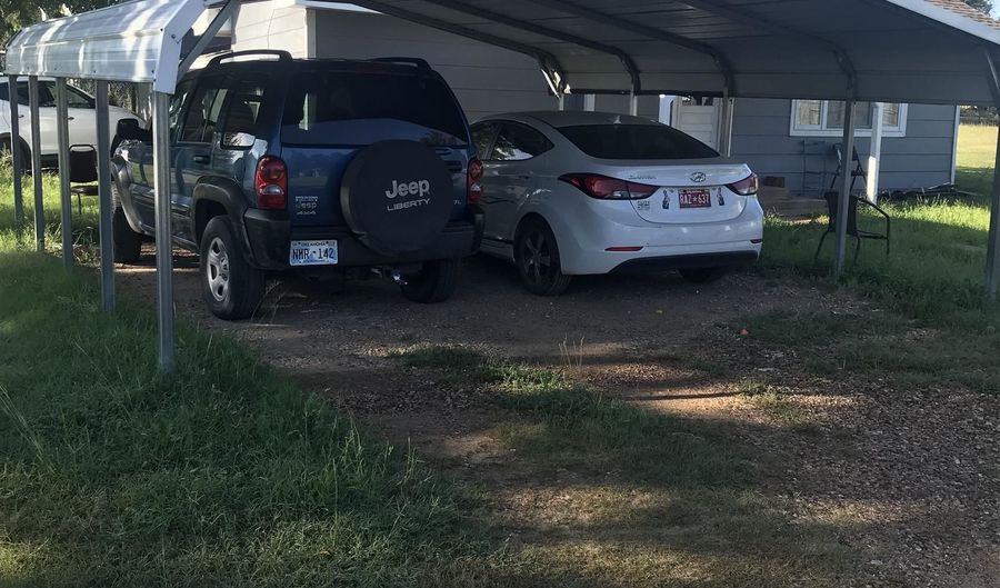 423 E 10th St, Beaver, OK 73932 - 4 Beds, 2 Bath