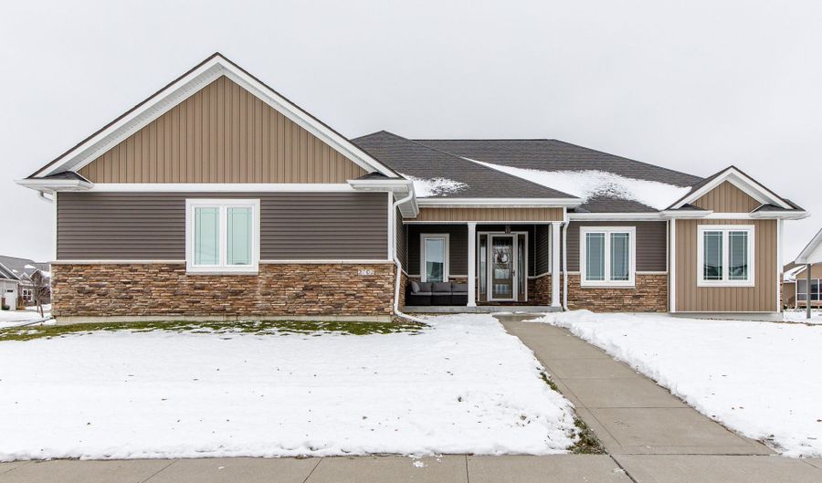 2702 Weston Dr, Ames, IA 50010 - 5 Beds, 3 Bath
