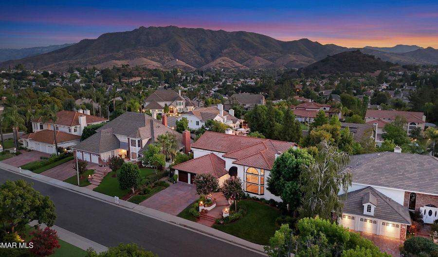 29340 Castlehill Dr, Agoura Hills, CA 91301 - 5 Beds, 5 Bath
