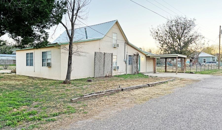 409 N 10th St, Alpine, TX 79830 - 3 Beds, 2 Bath