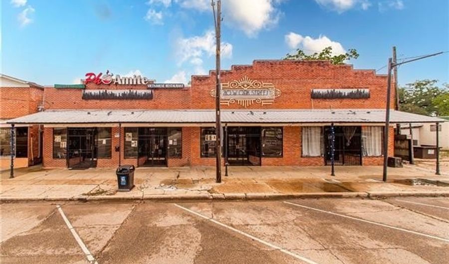 206-210 W OAK St, Amite, LA 70422 - 0 Beds, 0 Bath