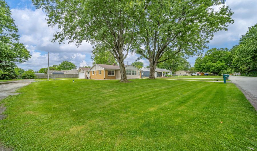 149 E 75th St, Anderson, IN 46013 - 3 Beds, 2 Bath