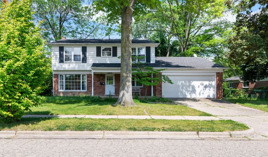 2859 Renfrew St, Ann Arbor, MI 48105 - 4 Beds, 3 Bath