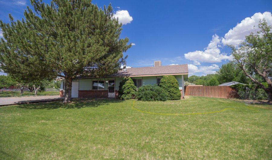338 DULCE Dr, Bloomfield, NM 87413 - 3 Beds, 2 Bath