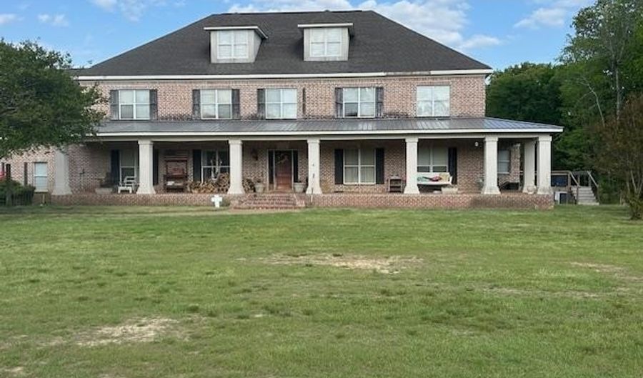 103 Redbud Dr, Batesville, MS 38606 - 6 Beds, 6 Bath