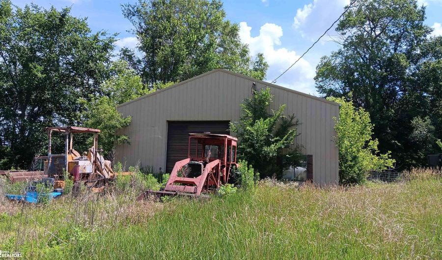 375 Milwaukee Ave, Ainsworth, IA 52201 - 1 Beds, 1 Bath