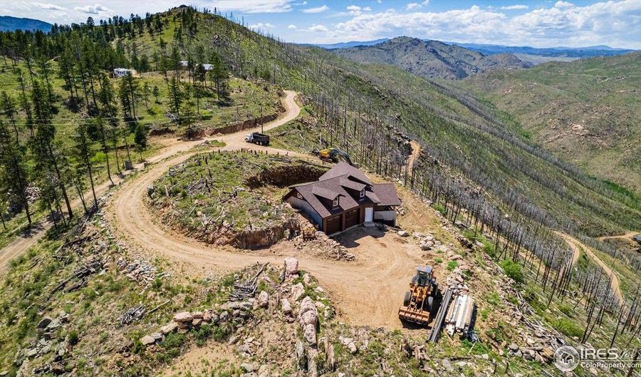 151 Stone Cutter Rd, Bellvue, CO 80512 - 3 Beds, 5 Bath