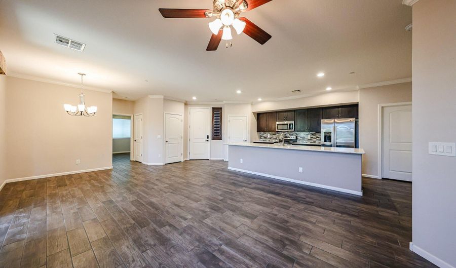 900 S CANAL Dr 138, Chandler, AZ 85225 - 3 Beds, 2 Bath