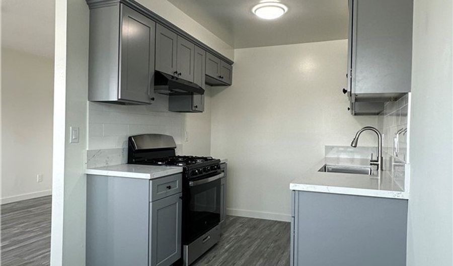 908 S Marguerita Ave 19, Alhambra, CA 91803 - 1 Beds, 1 Bath
