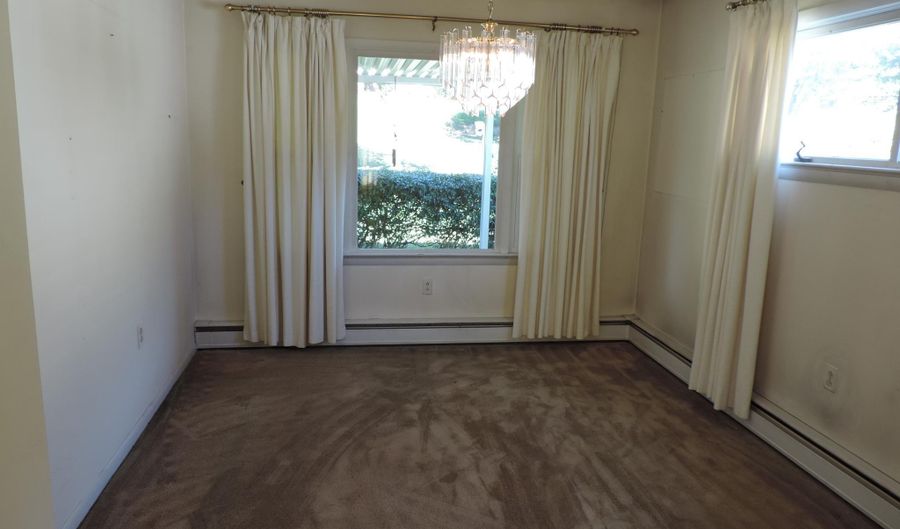 408 CLOVER St, Aberdeen, MD 21001 - 3 Beds, 2 Bath