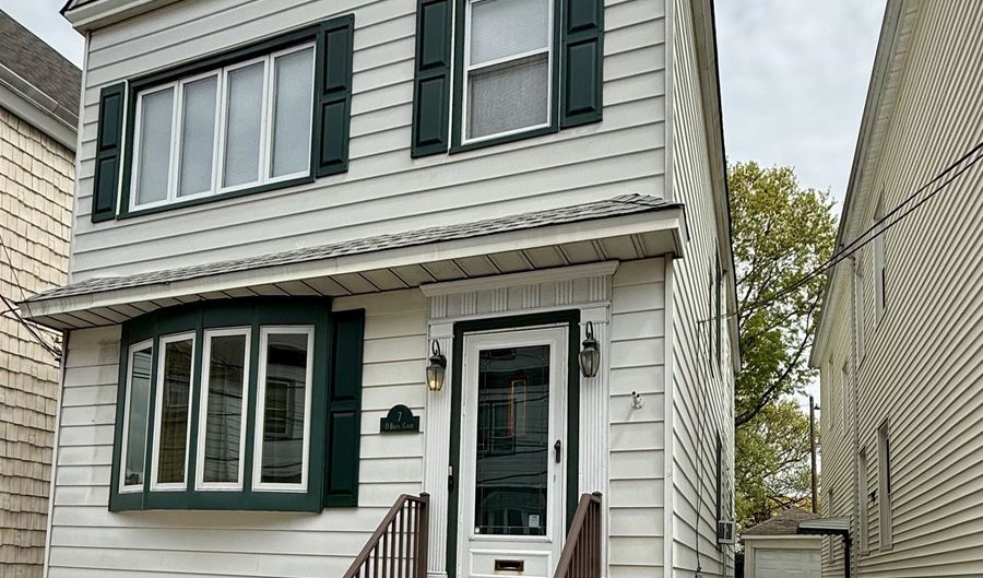 7 OBRIEN Ct, Bayonne, NJ 07002 - 3 Beds, 1 Bath