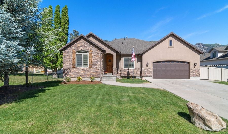 242 N 200 E, Alpine, UT 84004 - 6 Beds, 5 Bath