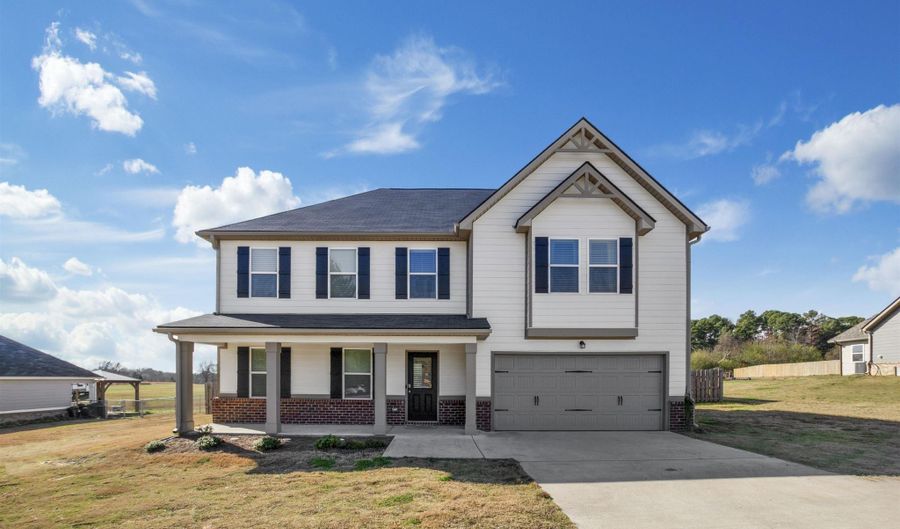 400 Carver Dr SW, Arab, AL 35016 - 4 Beds, 4 Bath