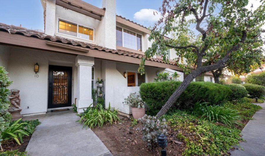 1651 S Juniper St 10, Escondido, CA 92025 - 3 Beds, 3 Bath