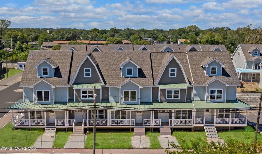 1 Railroad Ave C2, Avon By The Sea, NJ 07717 - 3 Beds, 4 Bath