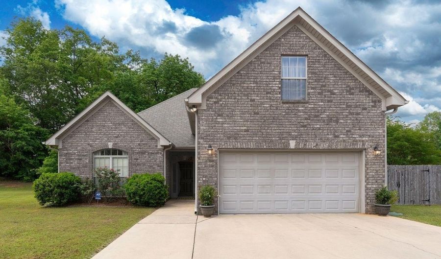 112 RUNNYMEDE, Alabaster, AL 35114 - 4 Beds, 2 Bath