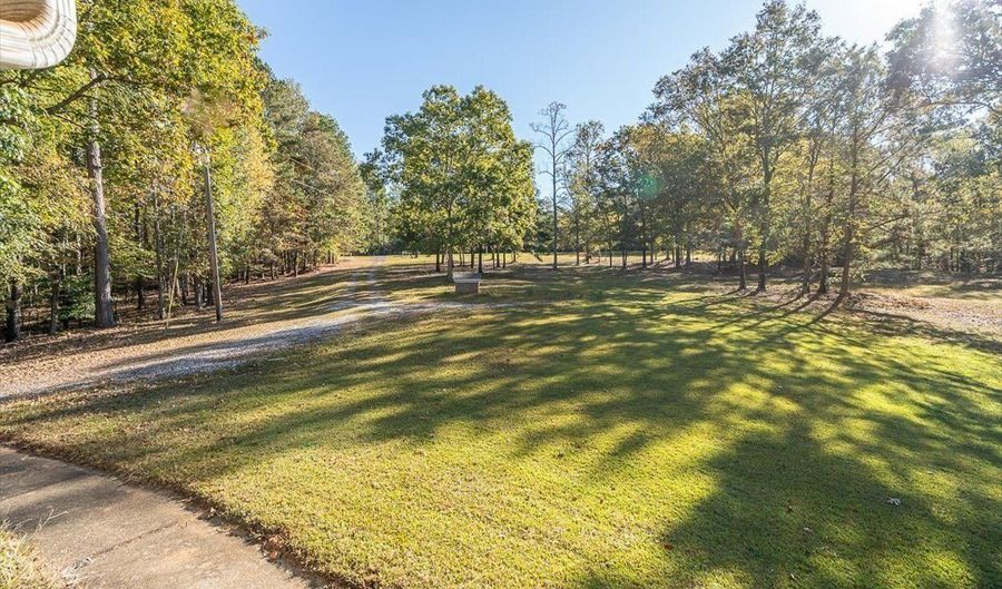 2260 Belmont Rd, Arnoldsville, GA 30619 - 5 Beds, 4 Bath