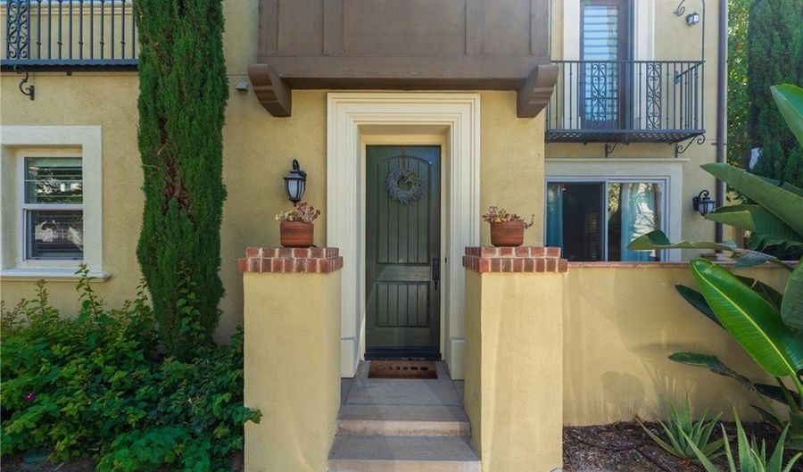 516 S Casita, Anaheim, CA 92805 - 3 Beds, 3 Bath