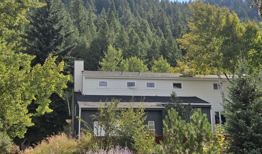 1200 Deer Blvd A, Avon, CO 81620 - 5 Beds, 3 Bath