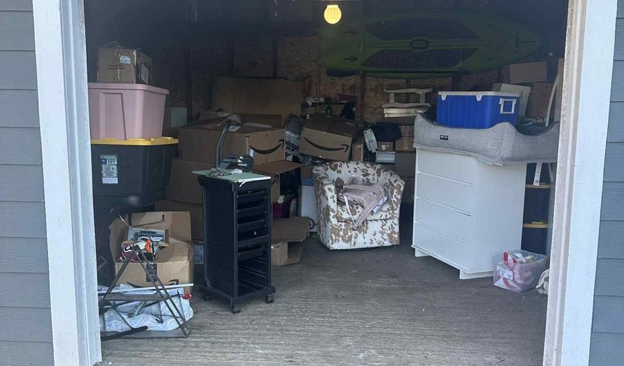 1620 16th Ave, Albany, OR 97321 - 2 Beds, 2 Bath