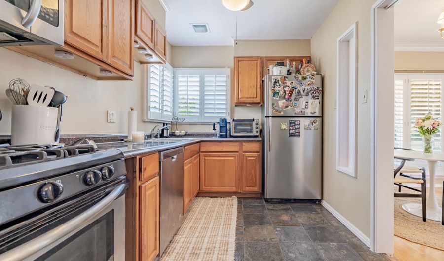 5924 S Fairfax Ave, Los Angeles, CA 90056 - 4 Beds, 2 Bath