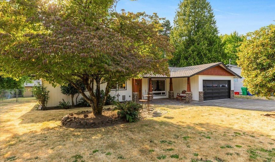 14909 SE LINDEN Ln, Milwaukie, OR 97267 - 3 Beds, 2 Bath