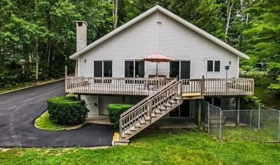 87 Maple Ridge Dr, Monmouth, ME 04259 - 2 Beds, 2 Bath