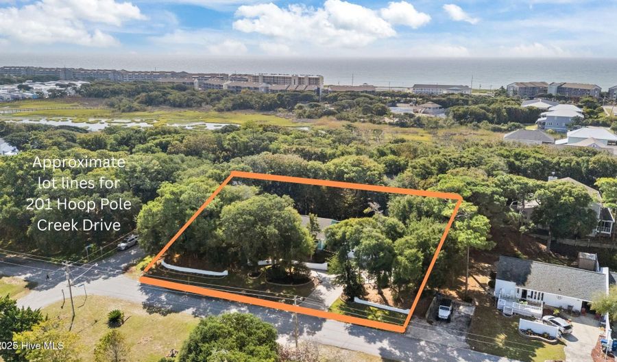 201 Hoop Pole Creek Dr, Atlantic Beach, NC 28512 - 4 Beds, 3 Bath