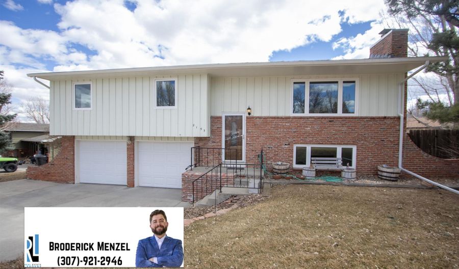 2153 W 42nd St, Casper, WY 82604 - 4 Beds, 3 Bath