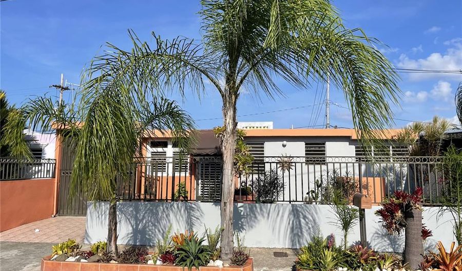 52 SE 1110, San Juan, PR 00921 - 2 Beds, 2 Bath