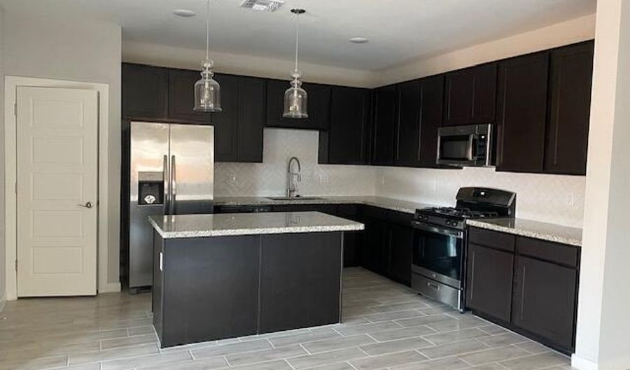 976 E White Wing Dr, Casa Grande, AZ 85122 - 4 Beds, 2 Bath