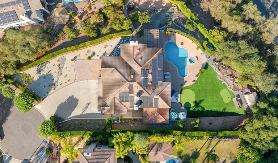 2520 Filmott, Escondido, CA 92029 - 4 Beds, 4 Bath