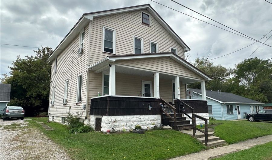 912 E 13th St, Ashtabula, OH 44004 - 4 Beds, 2 Bath