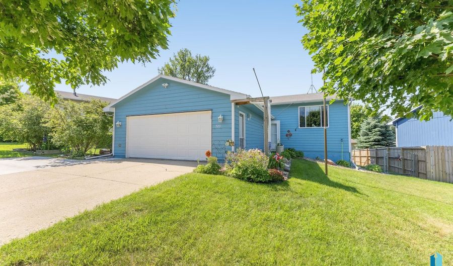 523 Kyle Ave, Baltic, SD 57003 - 4 Beds, 2 Bath