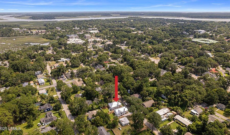 420 Waight St, Beaufort, SC 29902 - 2 Beds, 2 Bath