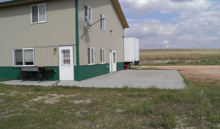 146 Beer Can Aly, Wibaux, MT 59353 - 7 Beds, 0 Bath
