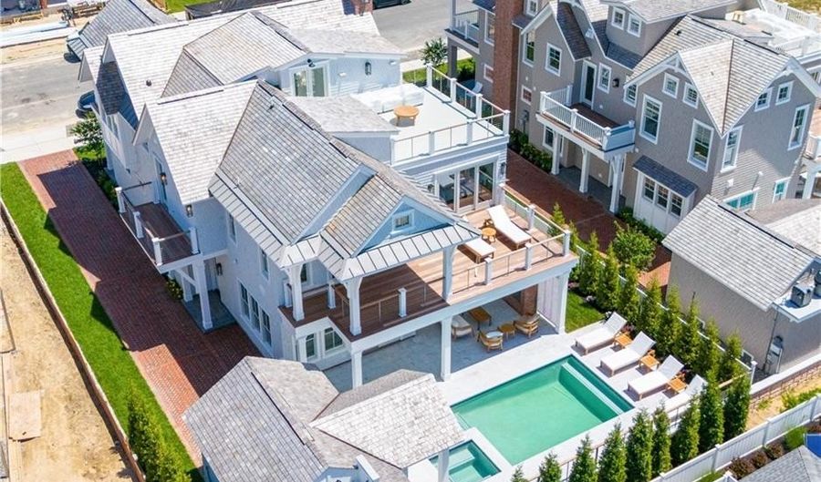 811 Ocean Rd, Narragansett, RI 02882 - 4 Beds, 4 Bath