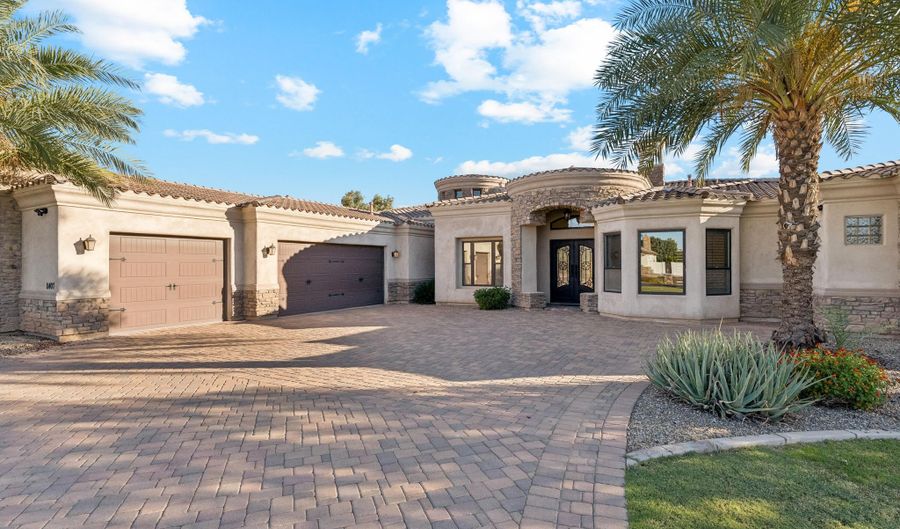 11407 E Bellflower Ct, Chandler, AZ 85249 - 6 Beds, 5 Bath